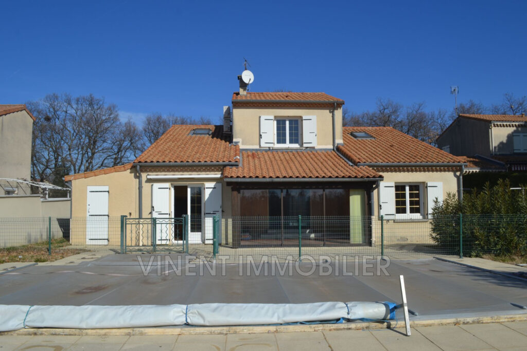 vente villa 7 Pièce(s) – 7 pièces – 6 chambres – 150.00 m²