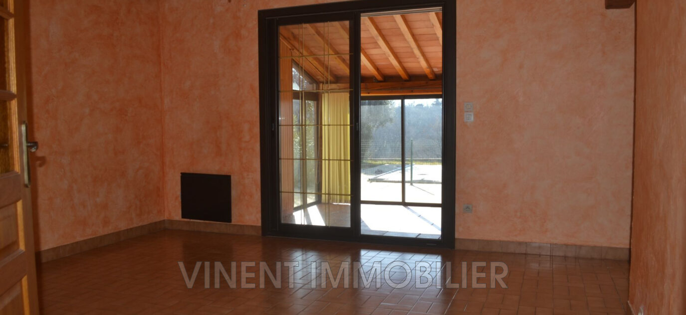 vente villa 7 Pièce(s) – 7 pièces – 6 chambres – 150.00 m²