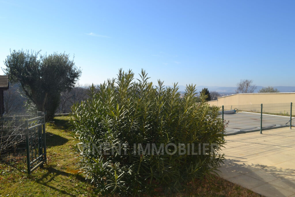 vente villa 7 Pièce(s) – 7 pièces – 6 chambres – 150.00 m²