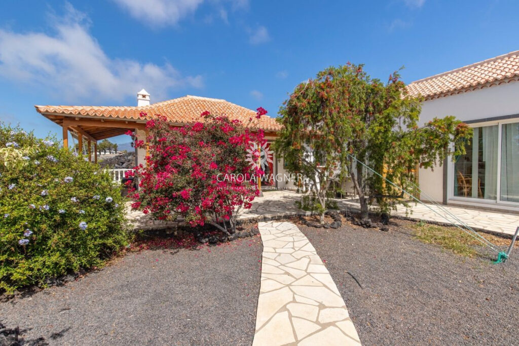 vente villa 4 Pièce(s) – 4 pièces – 2 chambres – 168.00 m²