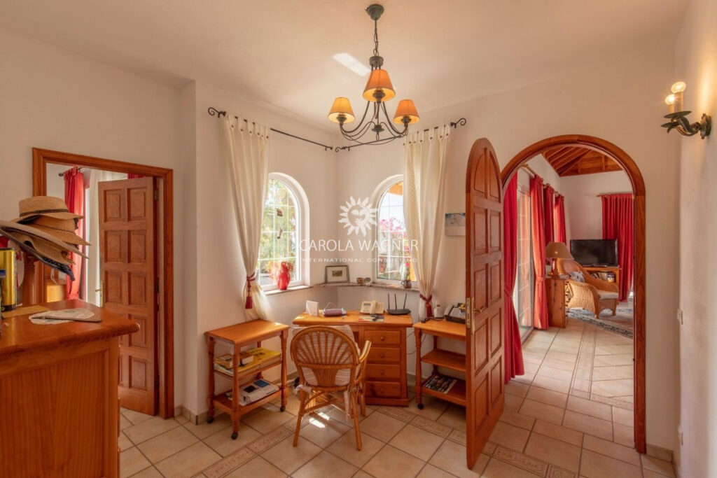 vente villa 4 Pièce(s) – 4 pièces – 2 chambres – 168.00 m²