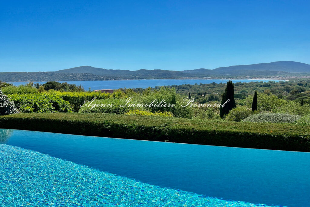 location villa 7 Pièce(s) – 7 pièces – 6 chambres – 270.00 m²