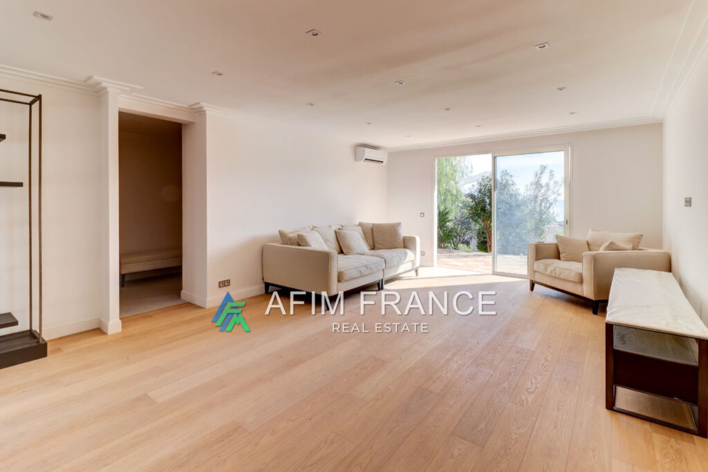 vente maison 5 Pièce(s) – 5 pièces – 4 chambres – 148.00 m²