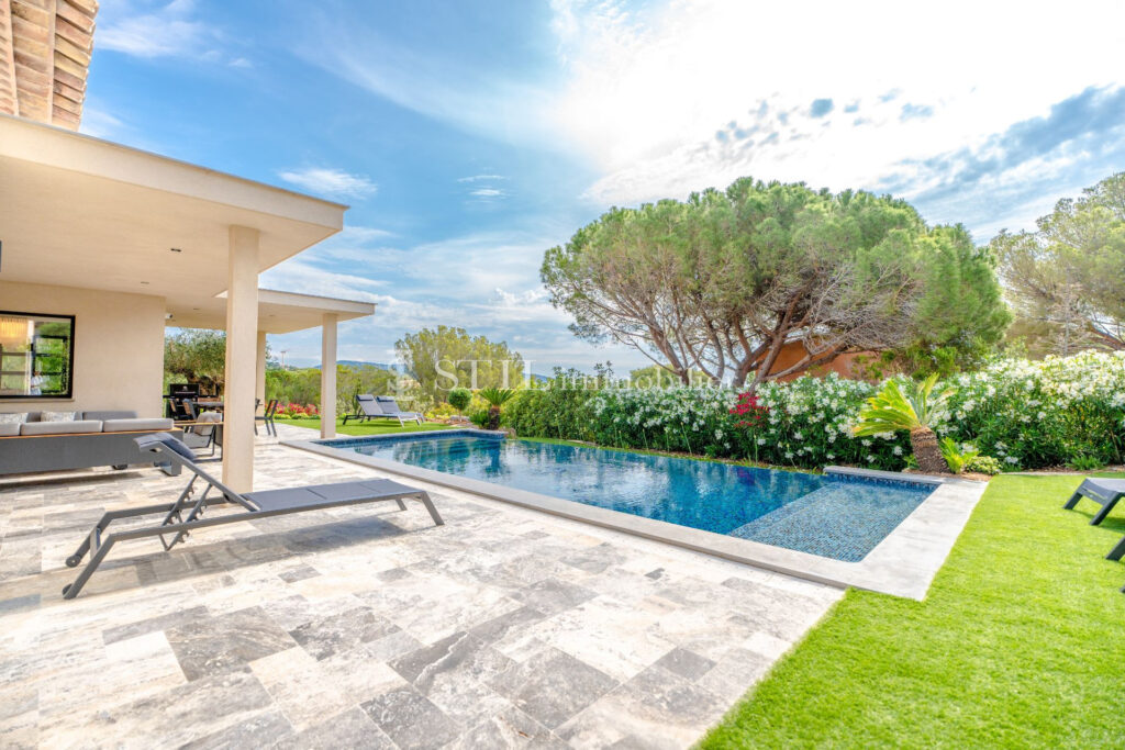 location villa 6 Pièce(s) – 6 pièces – 5 chambres – 290.00 m²