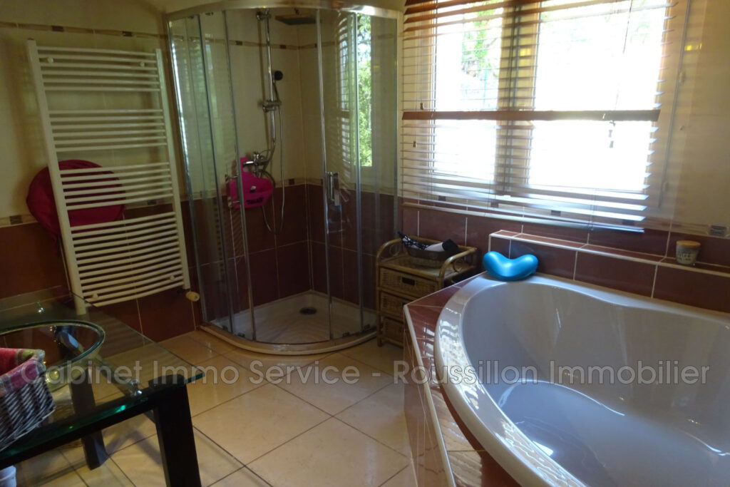 vente villa 5 Pièce(s) – 5 pièces – 3 chambres – 154.00 m²