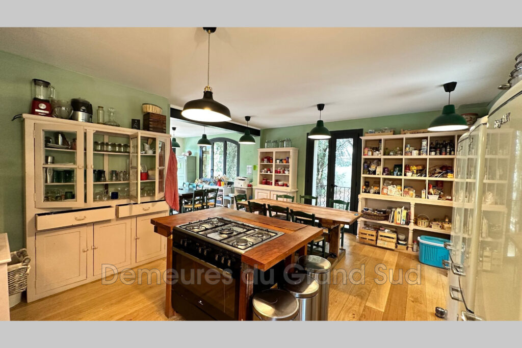 vente maison de caractère 16 Pièce(s) – 16 pièces – 9 chambres – 360.00 m²