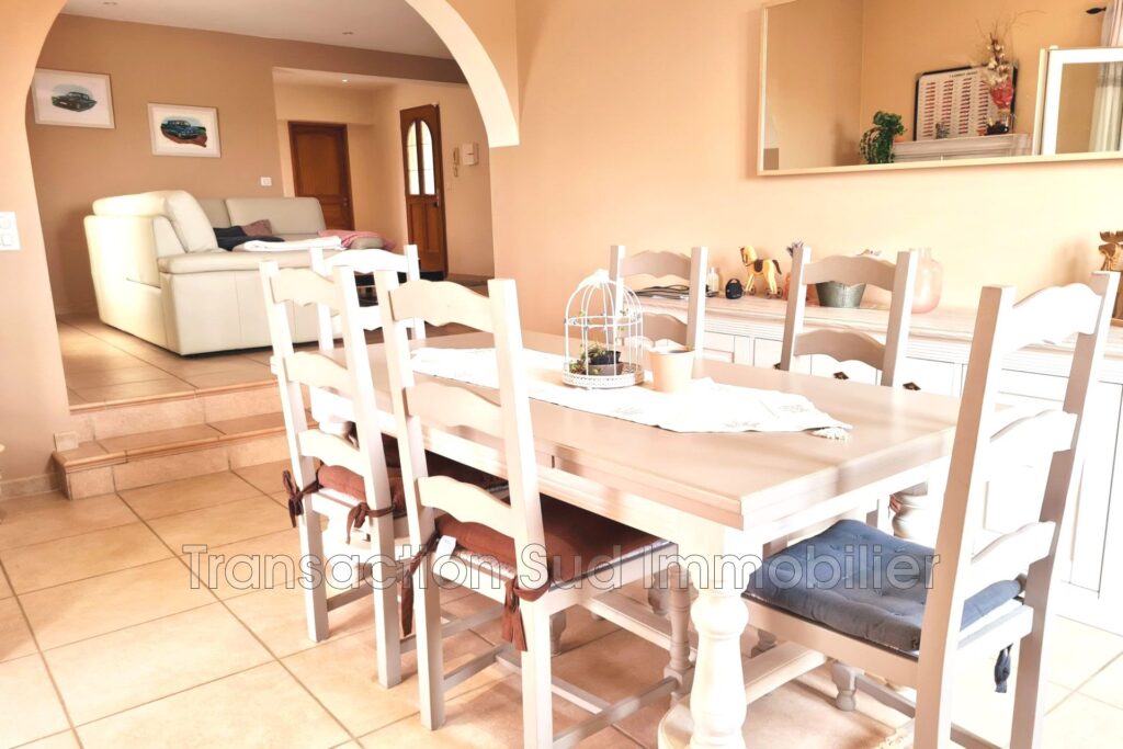 vente villa provençale 7 Pièce(s) – 7 pièces – 4 chambres – 142.70 m²