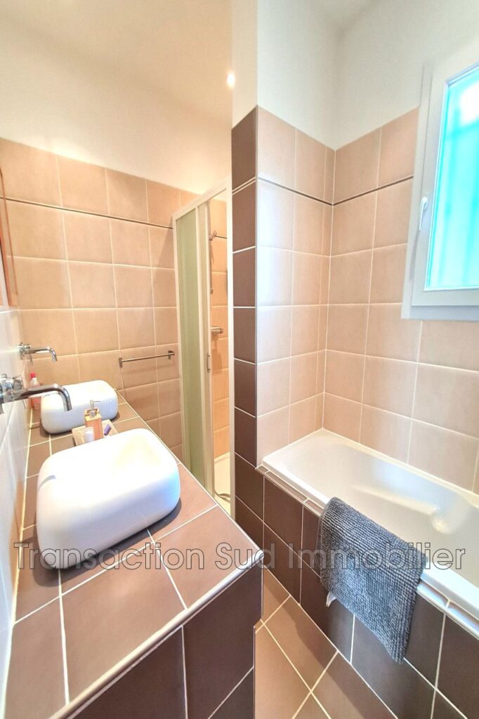 vente villa provençale 7 Pièce(s) – 7 pièces – 4 chambres – 142.70 m²