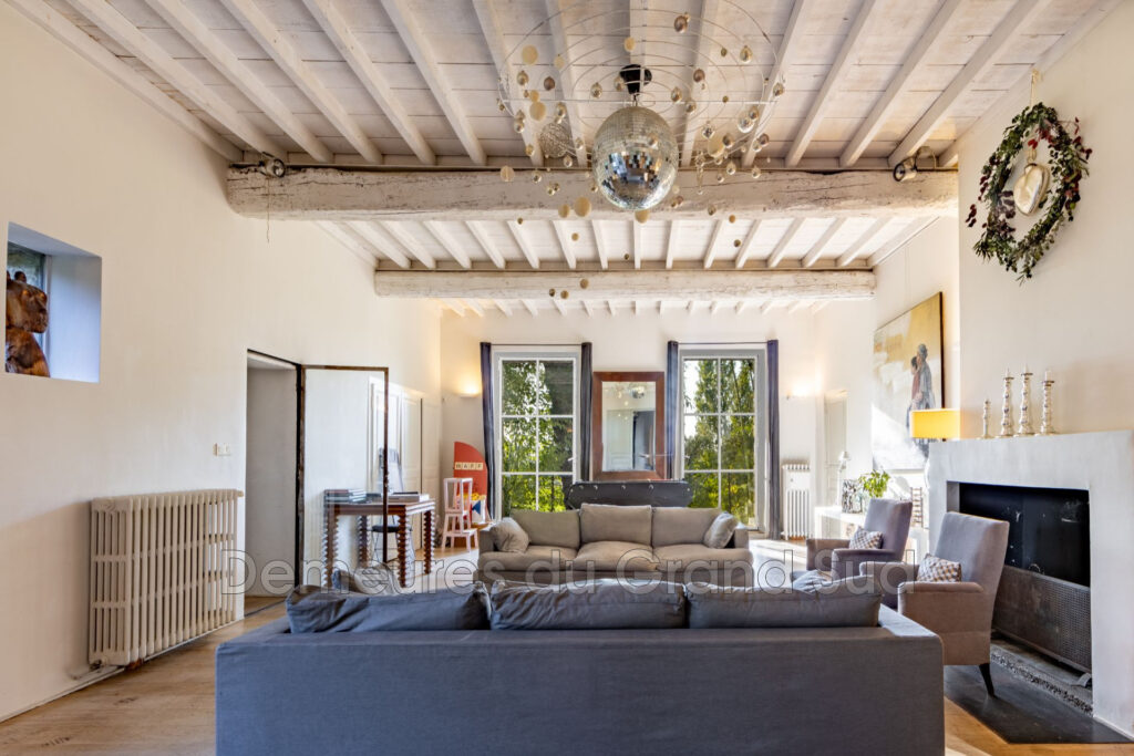 vente maison d’hôtes – NR pièces – NR chambres – 800.00 m²