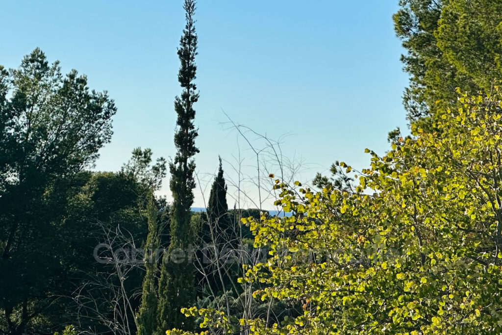 SANARY Appartement récent en toit terrasse – 4 pièces – 3 chambres – 120.00 m²