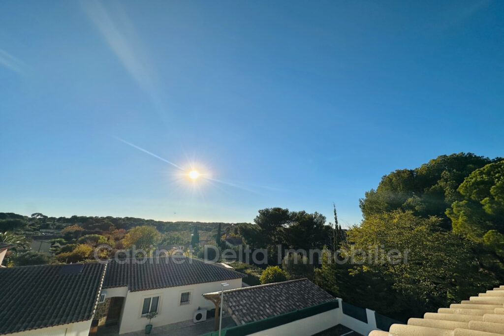 SANARY Appartement récent en toit terrasse – 4 pièces – 3 chambres – 120.00 m²