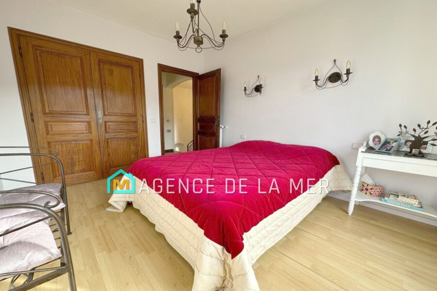 Maison à vendre à Mandelieu-la-napoule