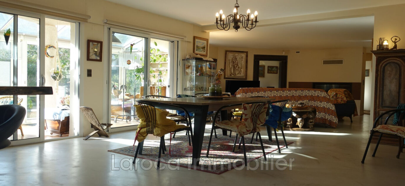 Achat villa à Laroque des Albères – 6 pièces – 5 chambres – 234.00 m²
