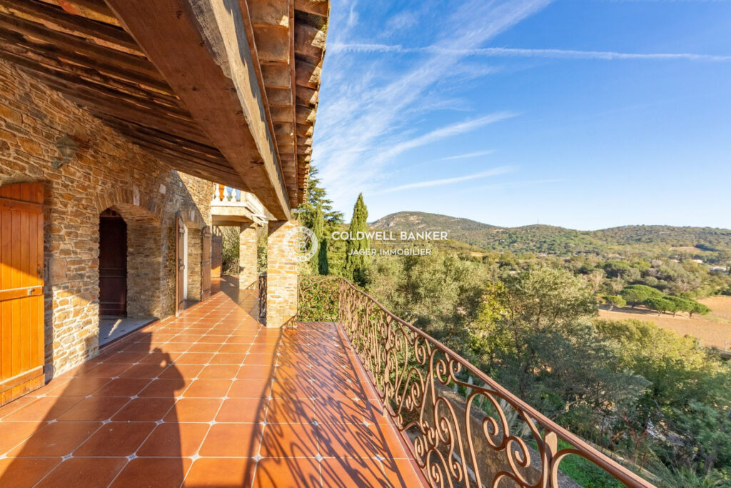 Grimaud Villa en pierre de 10 chambres dans un domaine sécuris – 11 pièces – 10 chambres – 800.00 m²