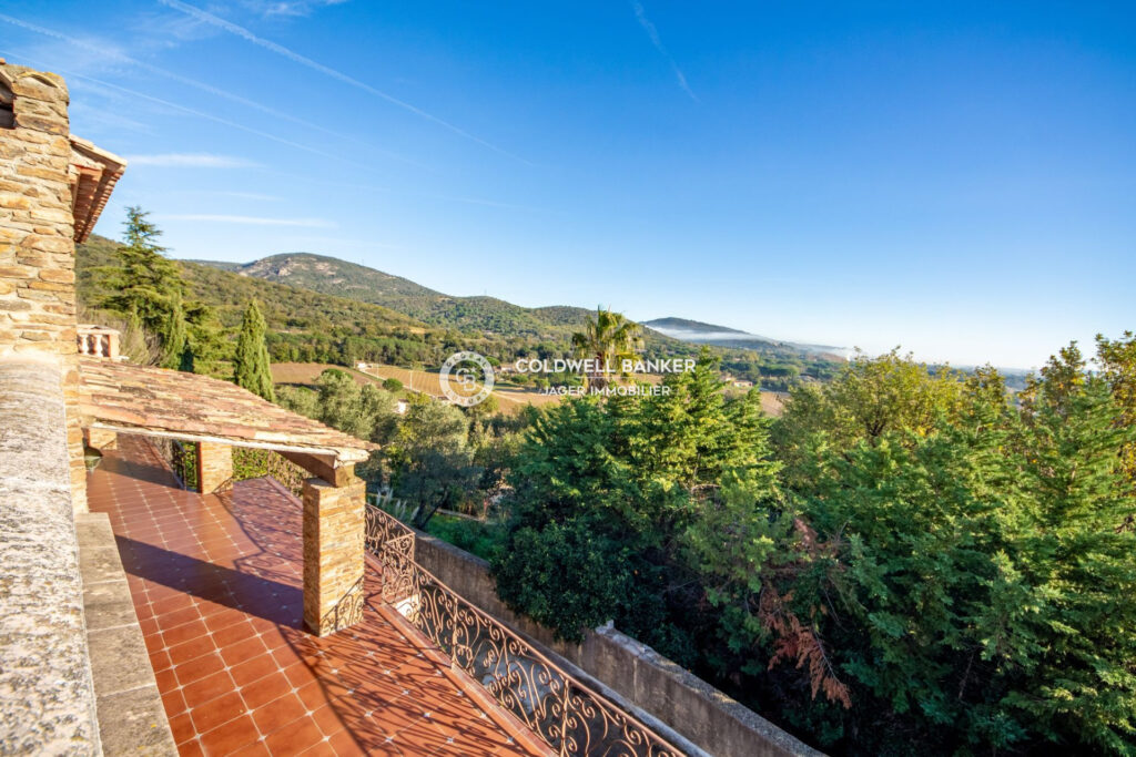 Grimaud Villa en pierre de 10 chambres dans un domaine sécuris – 11 pièces – 10 chambres – 800.00 m²