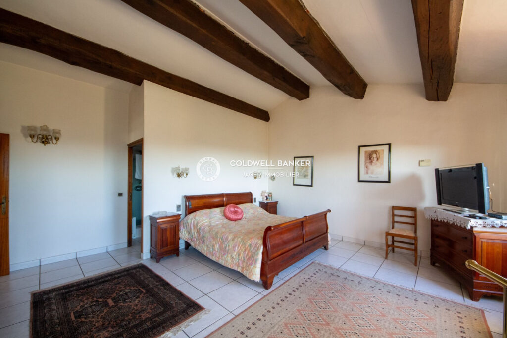 Grimaud Villa en pierre de 10 chambres dans un domaine sécuris – 11 pièces – 10 chambres – 800.00 m²