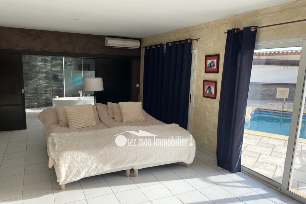 vente maison d&rsquo;hôtes 10 Pièce(s) – 14 pièces – 8 chambres – 550.00 m²