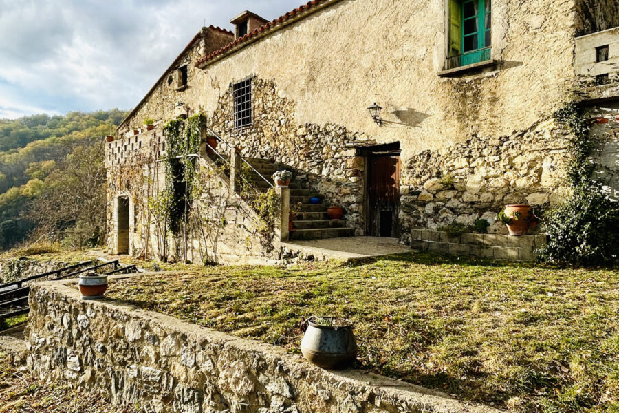 Maison à vendre à Montferrer