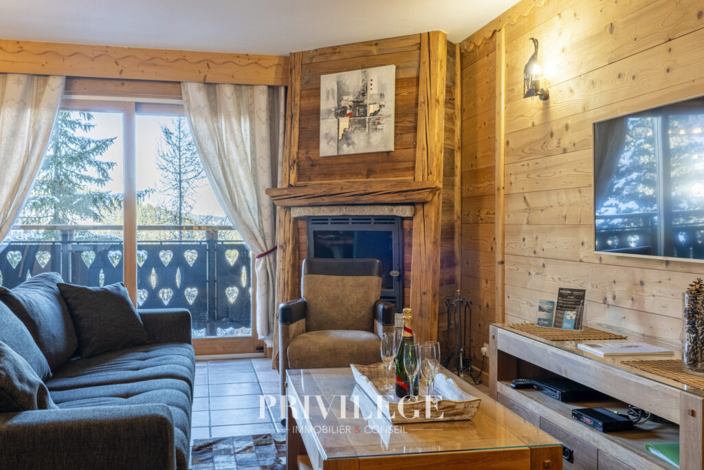 Chalet d’Exception à Courchevel Moriond 1650 : Un Paradis Al – 10 pièces – 7 chambres – 370 m²