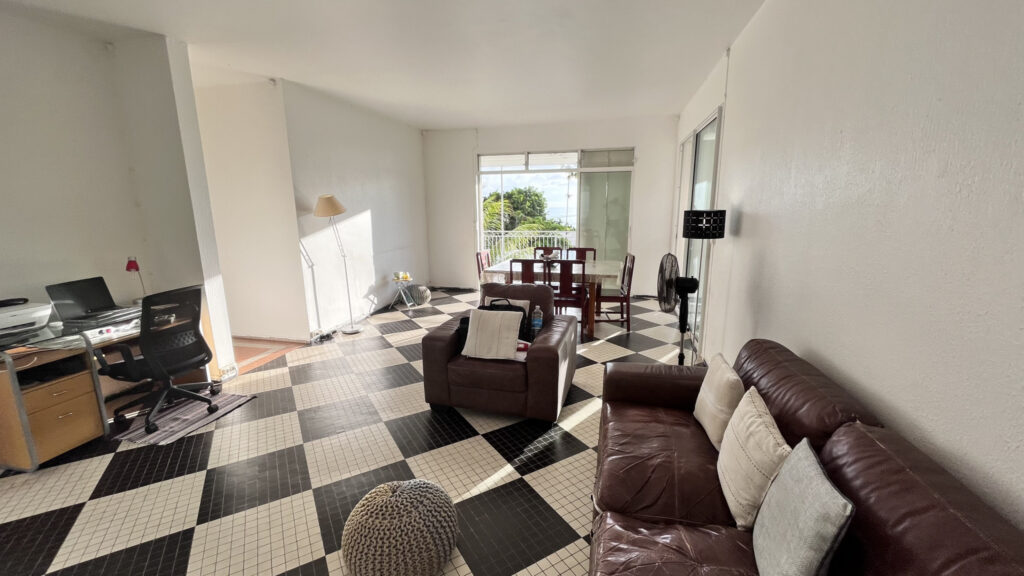 Saint-Claude : Rare ! Villa familiale de charme vue mer  – 5 pièces – 4 chambres – 130 m²