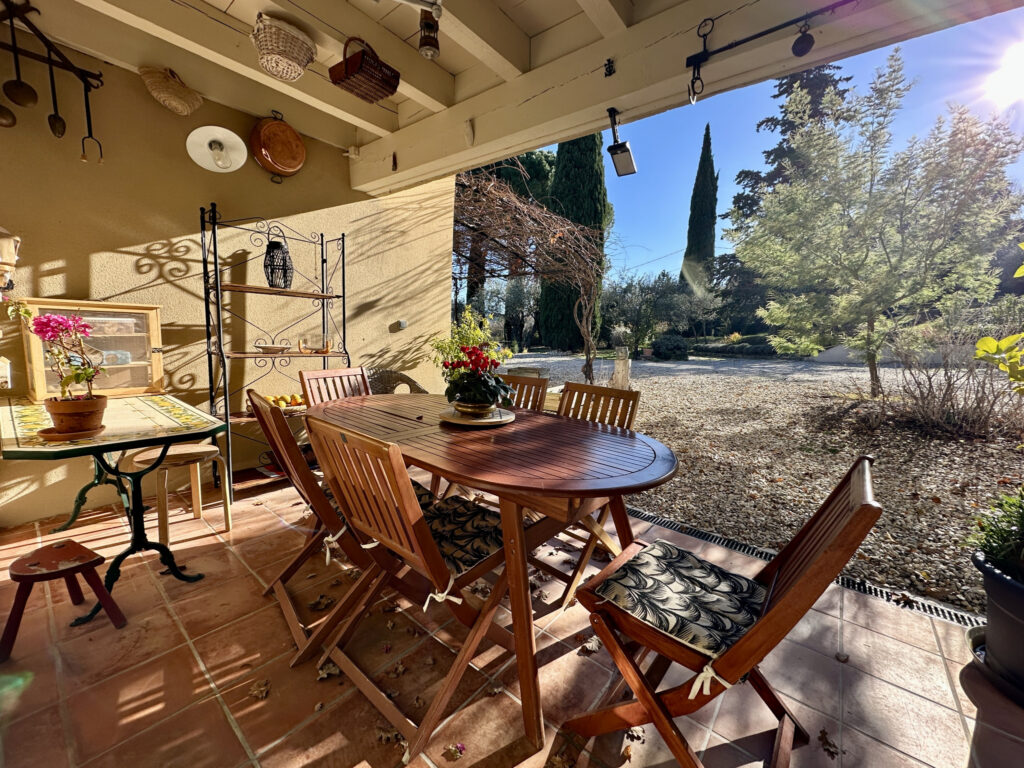 Spacieuse villa dans un cadre enchanteur !! – 8 pièces – 6 chambres – 195 m²