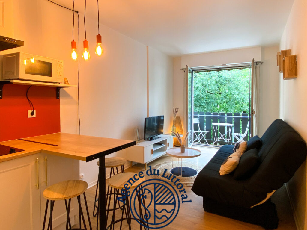 St Georges de Didonne, studio avec balcon, cave et parking – 1 pièce – NR chambres – 21 m²