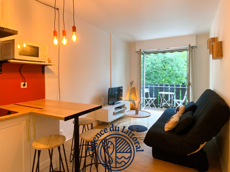 St Georges de Didonne, studio avec balcon, cave et parking – 1 pièce – NR chambres – 21 m²