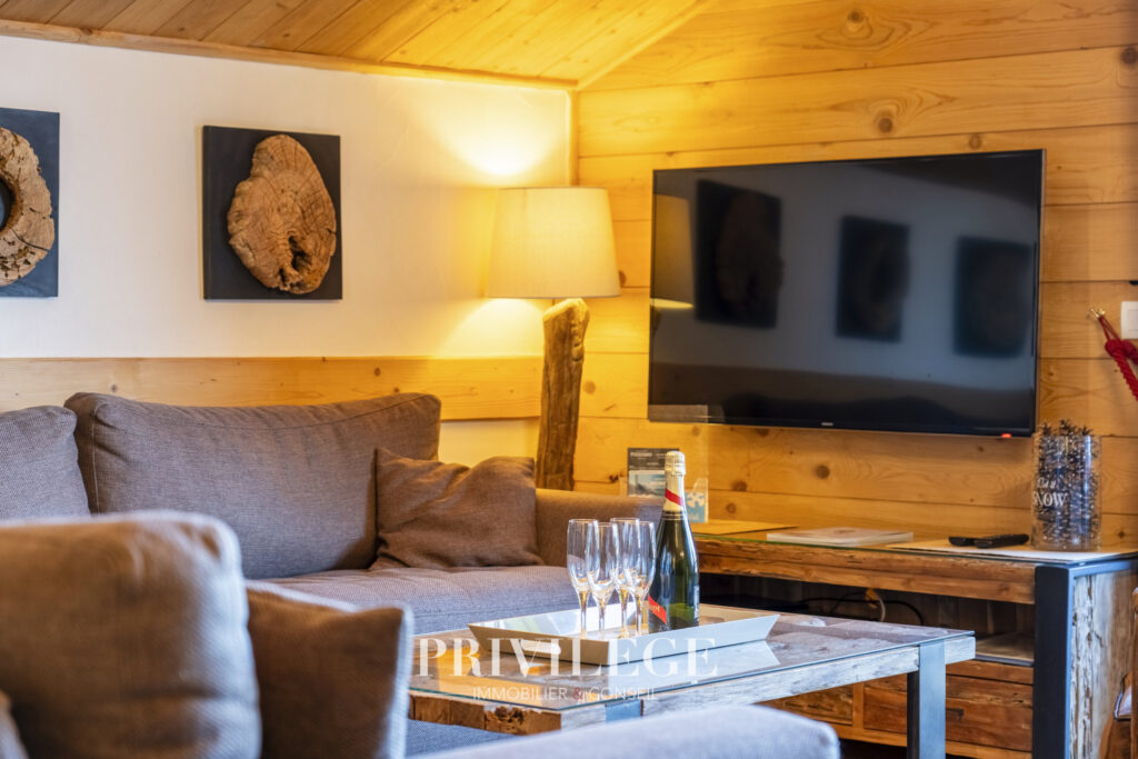 Chalet d’Exception à Courchevel Moriond 1650 : Un Paradis Al – 10 pièces – 7 chambres – 370 m²