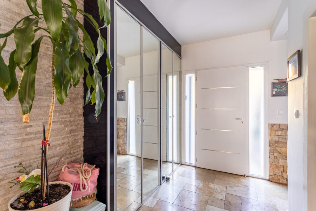 Magnifique Villa de 240m2  – 5 pièces – 4 chambres – 240 m²