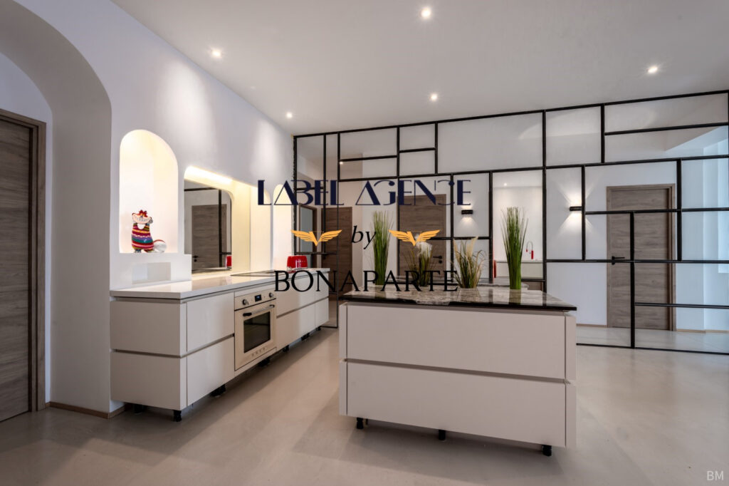 Appartement entièrement rénové Vue mer – 5 pièces – 3 chambres – 135 m²