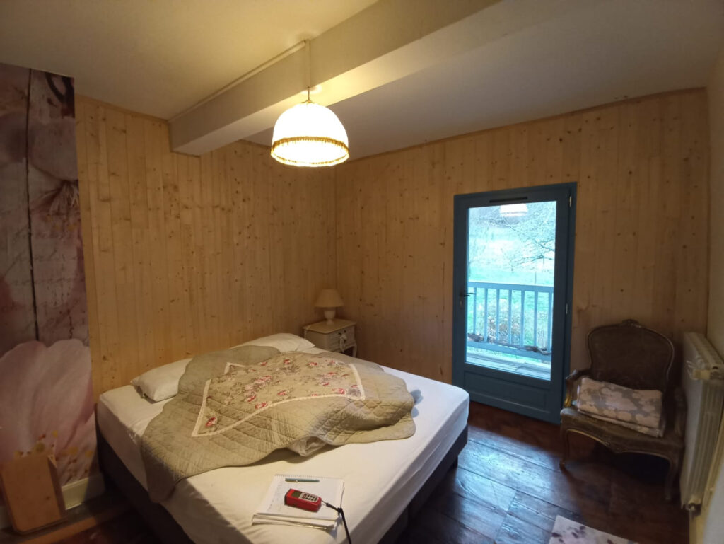 Charme et modernité pour cette propriété rénovée avec dépend – 3 pièces – 2 chambres – 70 m²