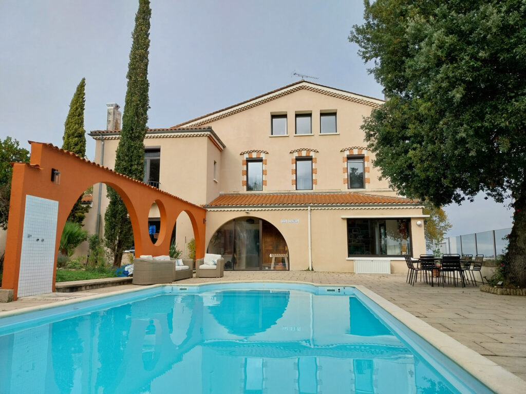 EN EXCLUSIVITÉ, MAISON D’EXCEPTION dans le quartier prisé de – 10 pièces – 5 chambres – 214 m²