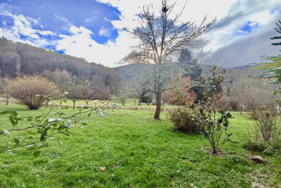 Charme et modernité pour cette propriété rénovée avec dépend – 3 pièces – 2 chambres – 70 m²