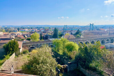 BATISSE EN PIERRE A SERRIERES – 16 pièces – 12 chambres – 333 m²