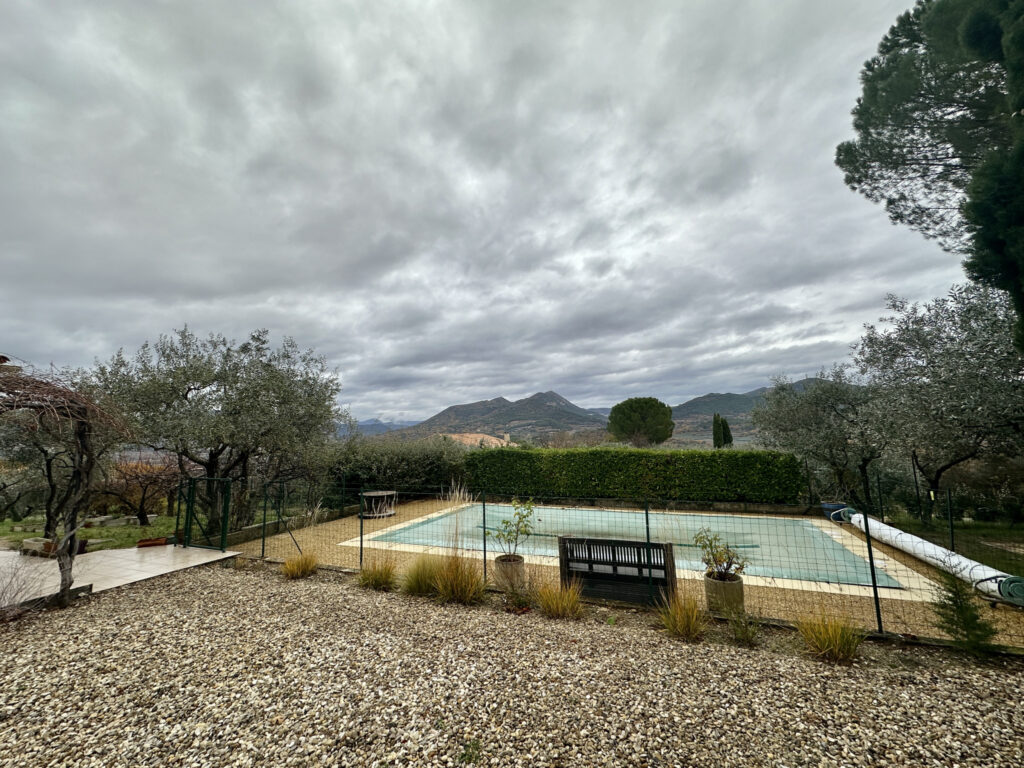 Spacieuse villa dans un cadre enchanteur !! – 8 pièces – 6 chambres – 195 m²