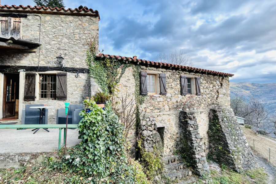 Maison à vendre à Montferrer