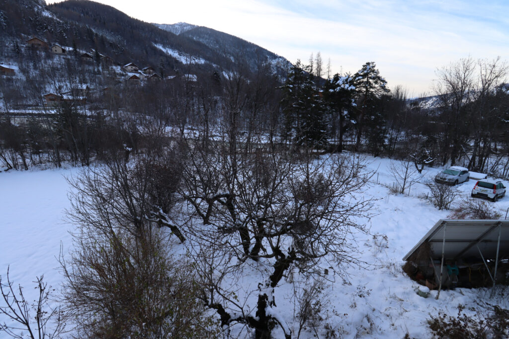 Maison 400 m2 avec commerce – 9 pièces – 5 chambres – 228 m²