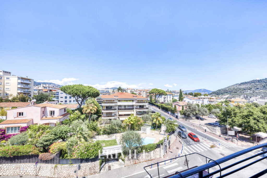 Appartement 2 pièces 53 m2 en dernier étage, Nice Est, quar – 2 pièces – 1 chambre – 53.08 m²