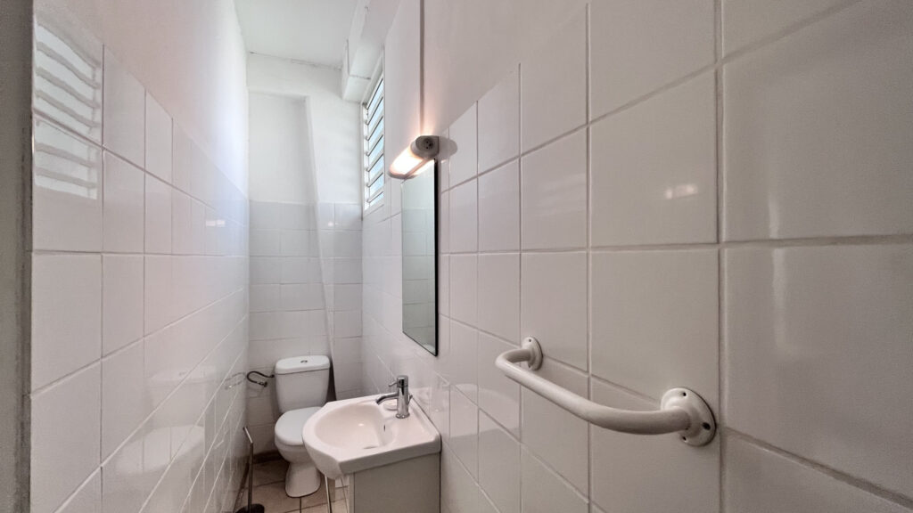 Saint-Claude : Rare ! Villa familiale de charme vue mer  – 5 pièces – 4 chambres – 130 m²