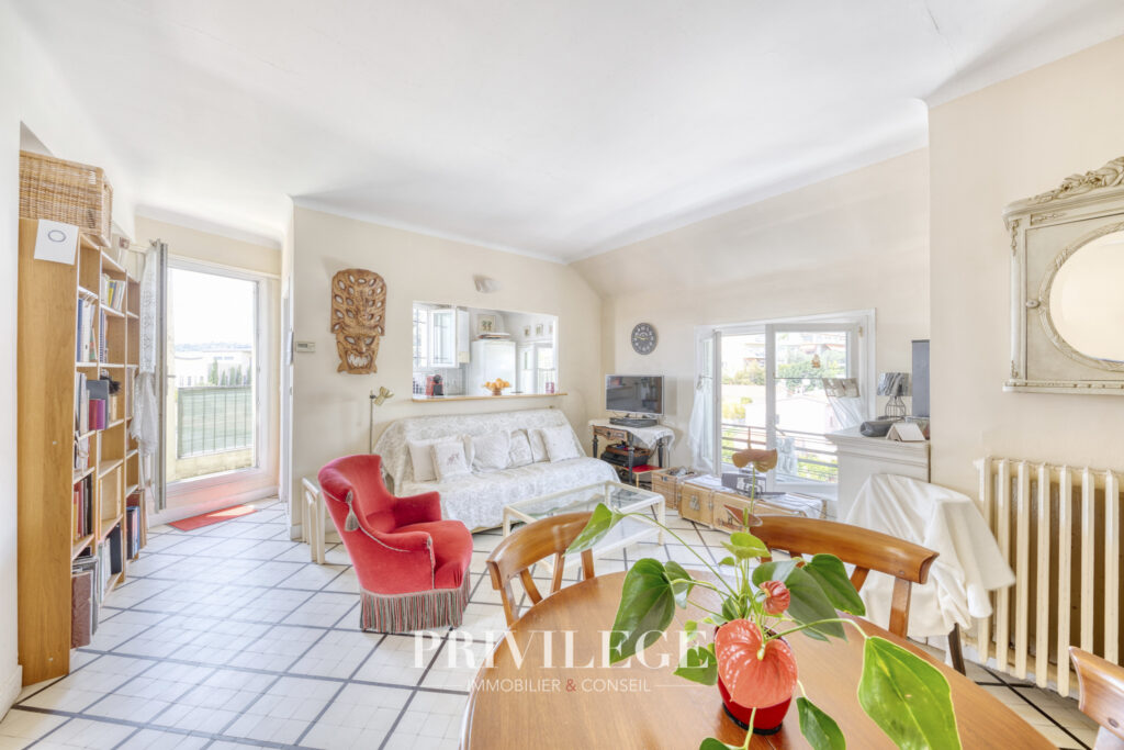  Appartement 2 pièces 53 m2 en dernier étage, Nice Est, quar – 2 pièces – 1 chambre – 53.08 m²