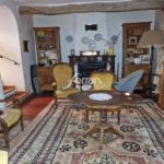À vendre à Salernes ancienne Bastide sur un terrain de 8 hecta – 6 pièces – 3 chambres – 150.00 m²