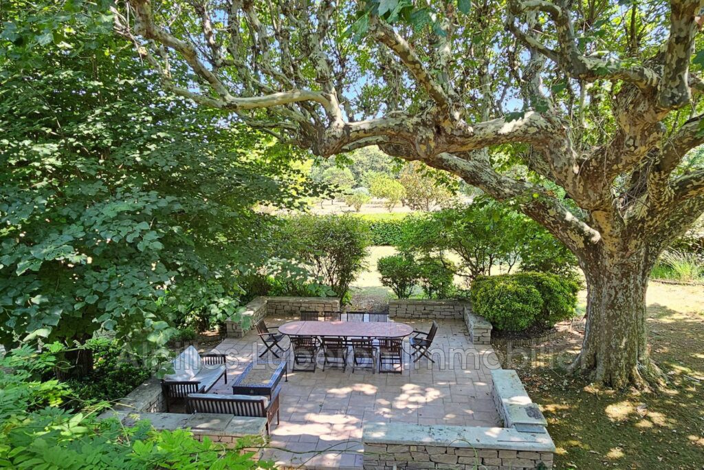 location mas 7 Pièce(s) – 7 pièces – 5 chambres – 300.00 m²