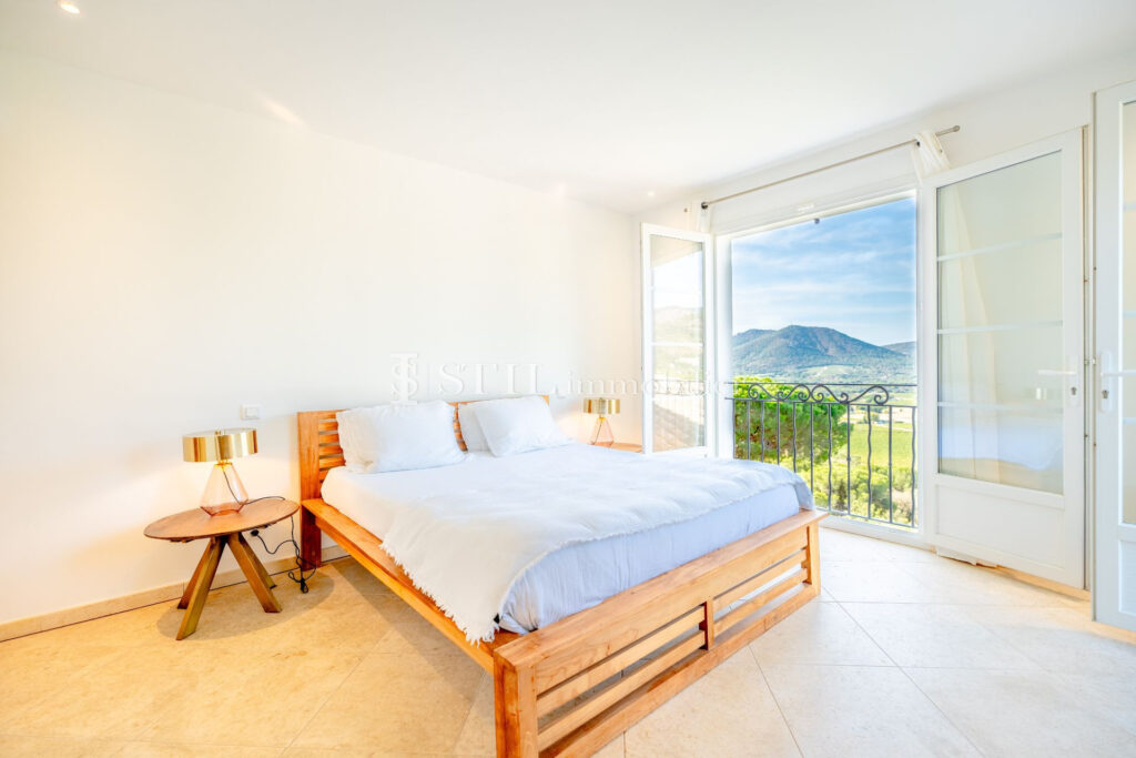 location villa 6 Pièce(s) – 6 pièces – 6 chambres – 280.00 m²