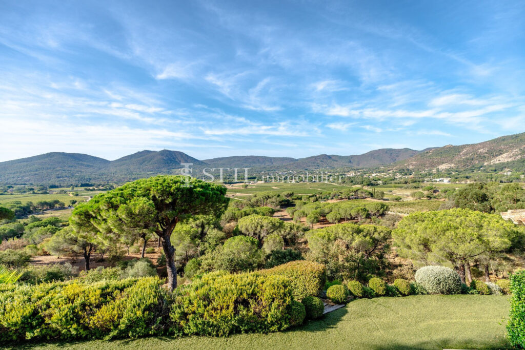 location villa 6 Pièce(s) – 6 pièces – 6 chambres – 280.00 m²