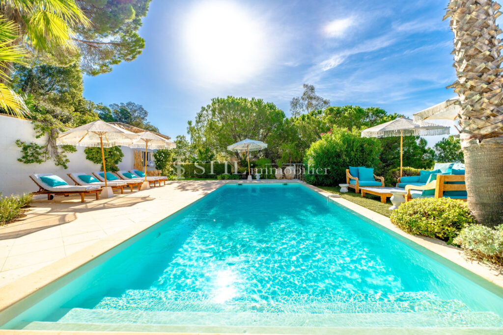 location villa 6 Pièce(s) – 6 pièces – 6 chambres – 280.00 m²