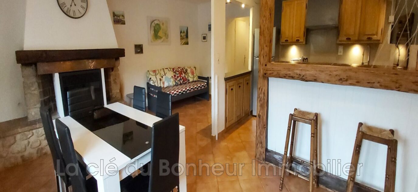 Appartement 5 pièces 103 m² dans maison de village avec terras – 5 pièces – 4 chambres – 103.25 m²