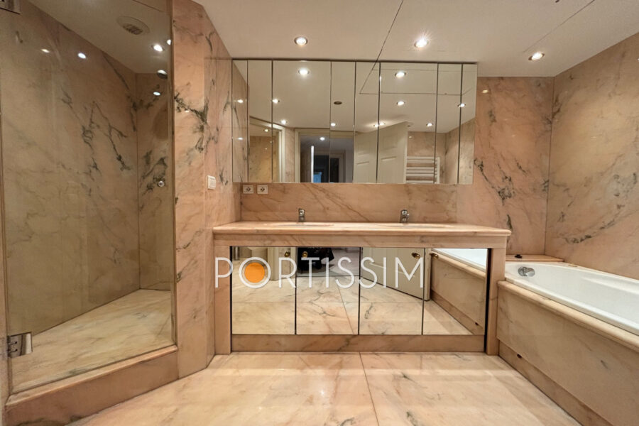 Appartement à vendre à Saint-laurent-du-var