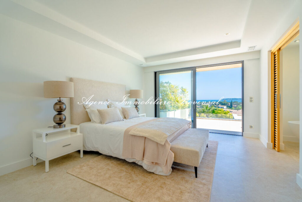 vente villa 6 Pièce(s) – 6 pièces – 4 chambres – 370.00 m²