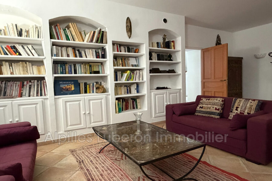 Maison à louer à Eygalières — Vue parc — photo 20
