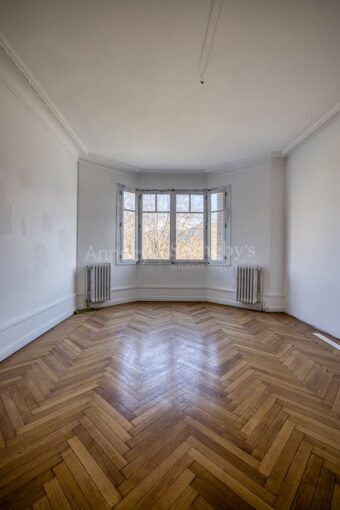 Appartement à rénover – Niché en plein cœur d’Annecy. – 3 pièces – 2 chambres – 78 m²